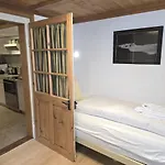 Heimatkunst 02, Klassisches Walliser Chalet, Teilrenoviert, Zentral * Leukerbad