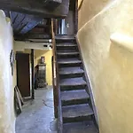 Διαμέρισμα Heimatkunst 02, Klassisches Walliser Chalet, Teilrenoviert, Zentral