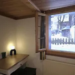 Διαμέρισμα Heimatkunst 02, Klassisches Walliser Chalet, Teilrenoviert, Zentral Leukerbad