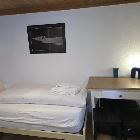 Heimatkunst 02, Klassisches Walliser Chalet, Teilrenoviert, Zentral