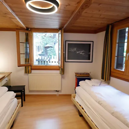 Heimatkunst 02, Klassisches Walliser Chalet, Teilrenoviert, Zentral Leukerbad