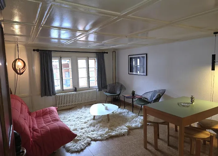 Heimatkunst 02, Klassisches Walliser Chalet, Teilrenoviert, Zentral アパート *